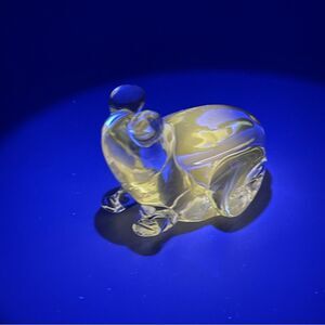 Frog Clear Glass Paperweight Figurine Big Eyes